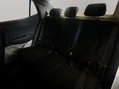 2024 Hyundai Grand i10 5 pts. HB GLS, TM5, VE, botón encend., RA-15 (cambio de línea)
