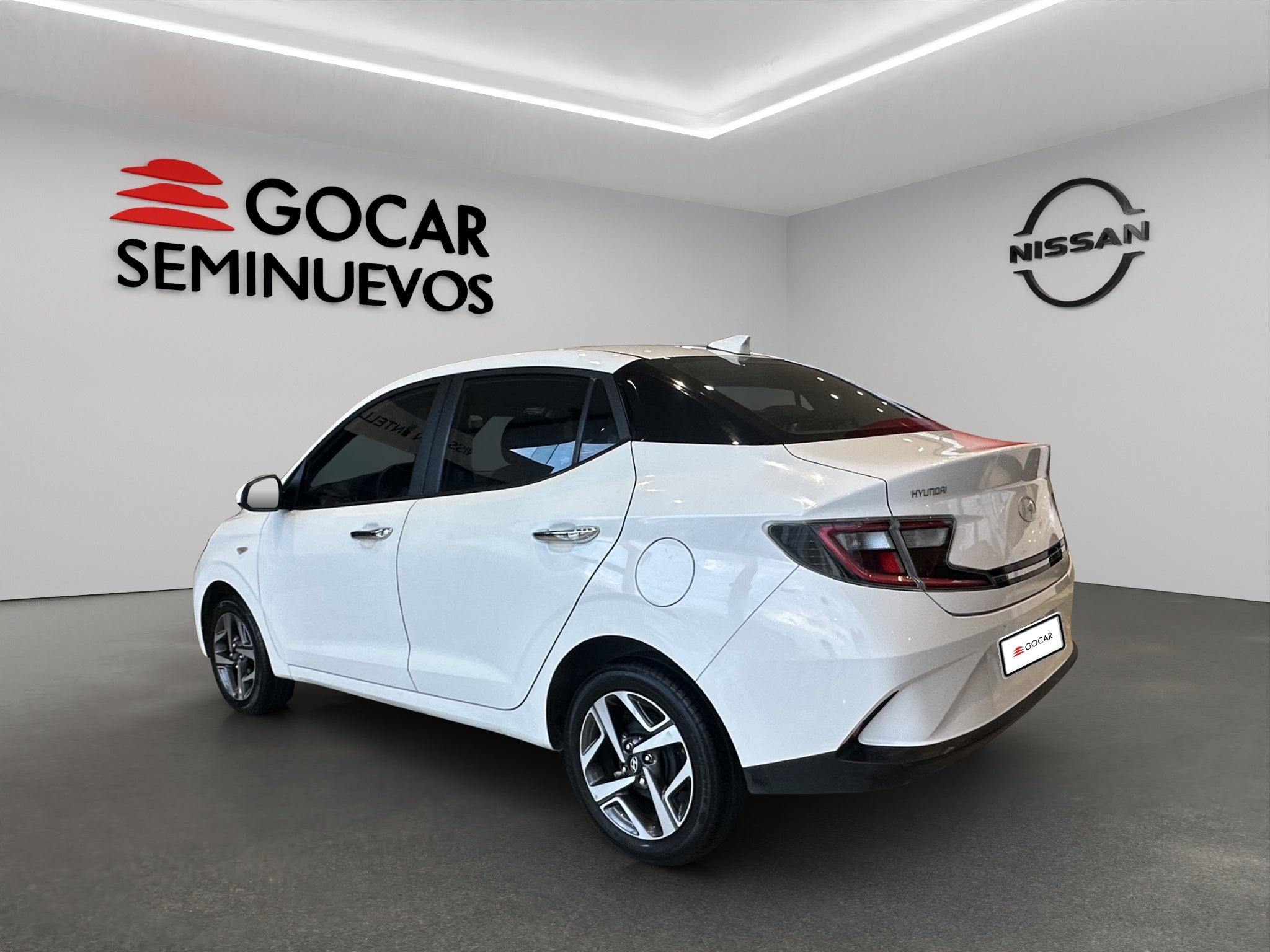2024 Hyundai Grand i10 5 pts. HB GLS, TM5, VE, botón encend., RA-15 (cambio de línea)