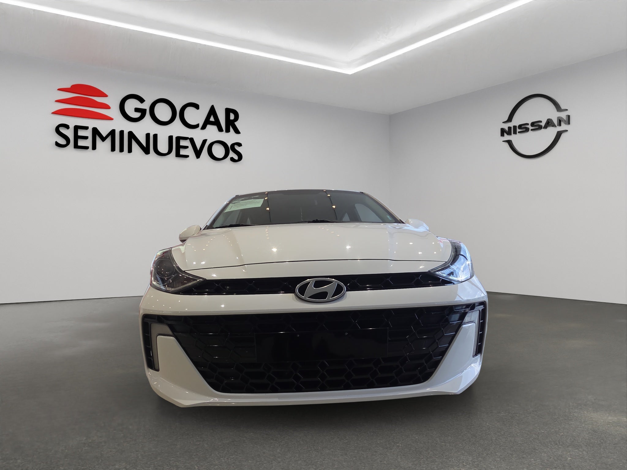 2024 Hyundai Grand i10 5 pts. HB GLS, TM5, VE, botón encend., RA-15 (cambio de línea)