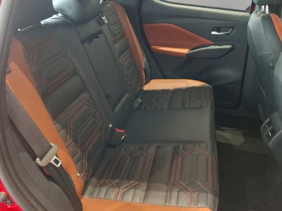 2025 Nissan Magnite VUD 5 pts. Exclusive, 1.0T, TM5, piel, RA-16