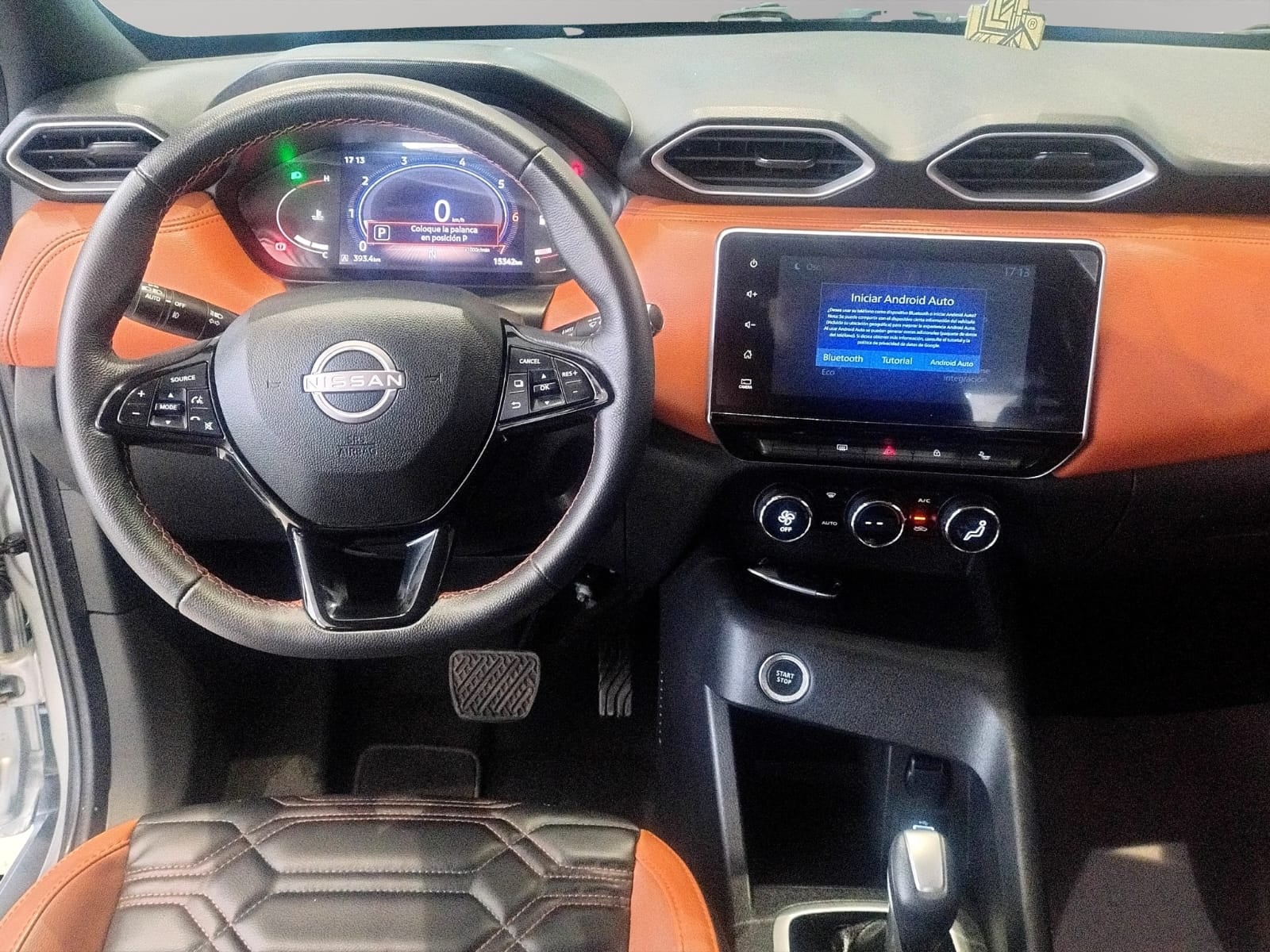 2025 Nissan Magnite VUD 5 pts. Exclusive, 1.0T, TM5, piel, RA-16
