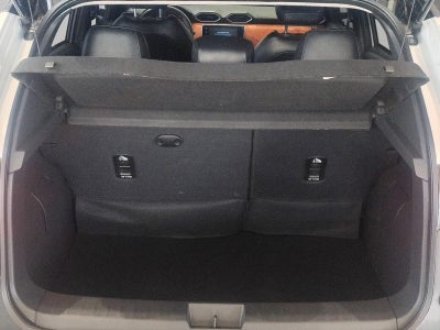2025 Nissan Magnite VUD 5 pts. Exclusive, 1.0T, TM5, piel, RA-16