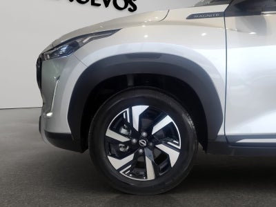2025 Nissan Magnite VUD 5 pts. Exclusive, 1.0T, TM5, piel, RA-16
