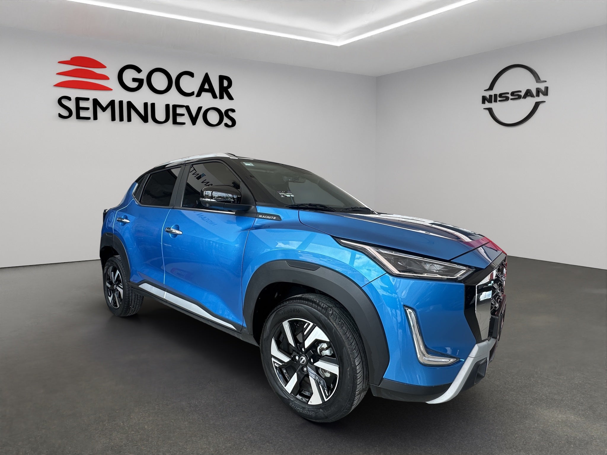 2025 Nissan Magnite VUD 5 pts. Exclusive, 1.0T, TM5, piel, RA-16