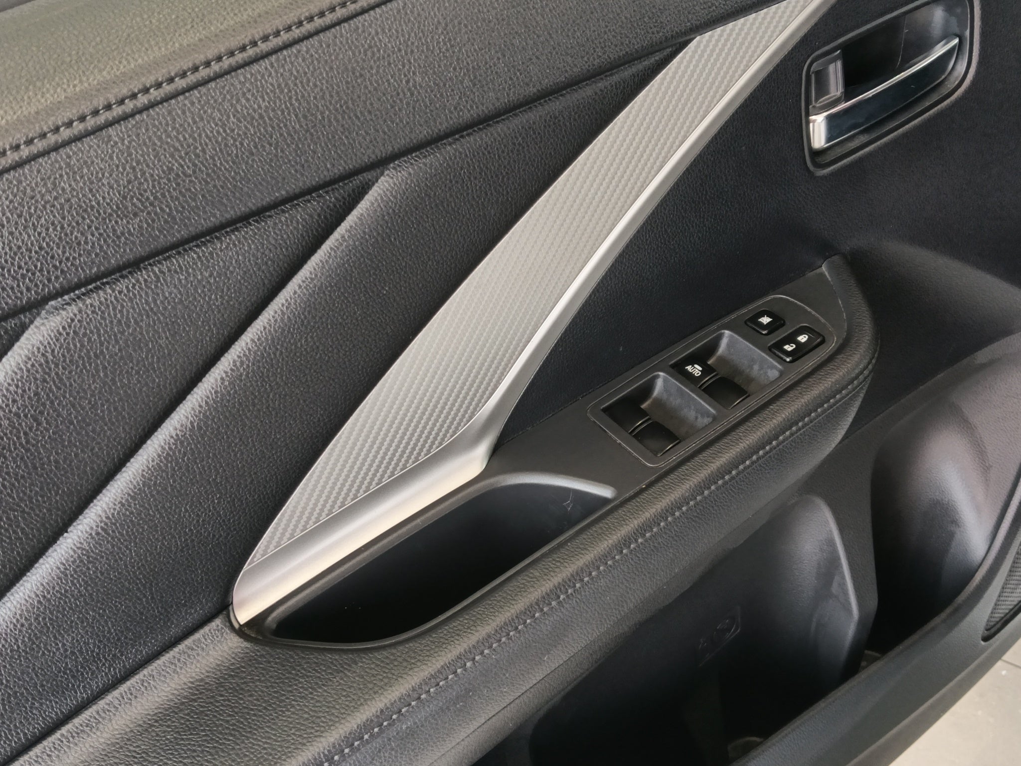 2025 Mitsubishi Xpander VUD 5 pts. GLS, 1.5l, TA, 7 pas., RA-16