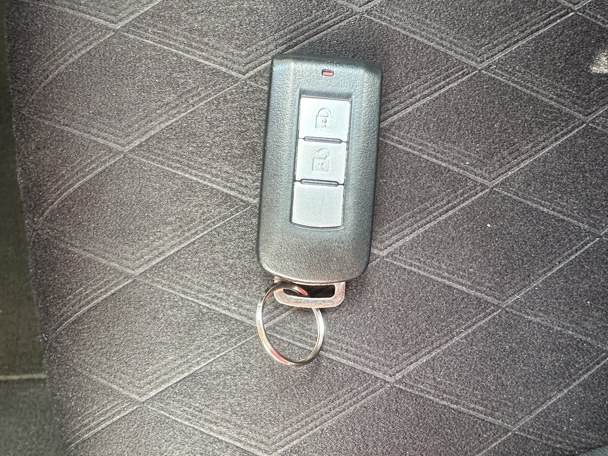 2025 Mitsubishi Xpander VUD 5 pts. GLS, 1.5l, TA, 7 pas., RA-16