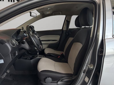 2017 Mitsubishi Mirage 5 pts. HB GLS, CVT, climatronic, VE, f. niebla, RA-15 (cambio de línea)