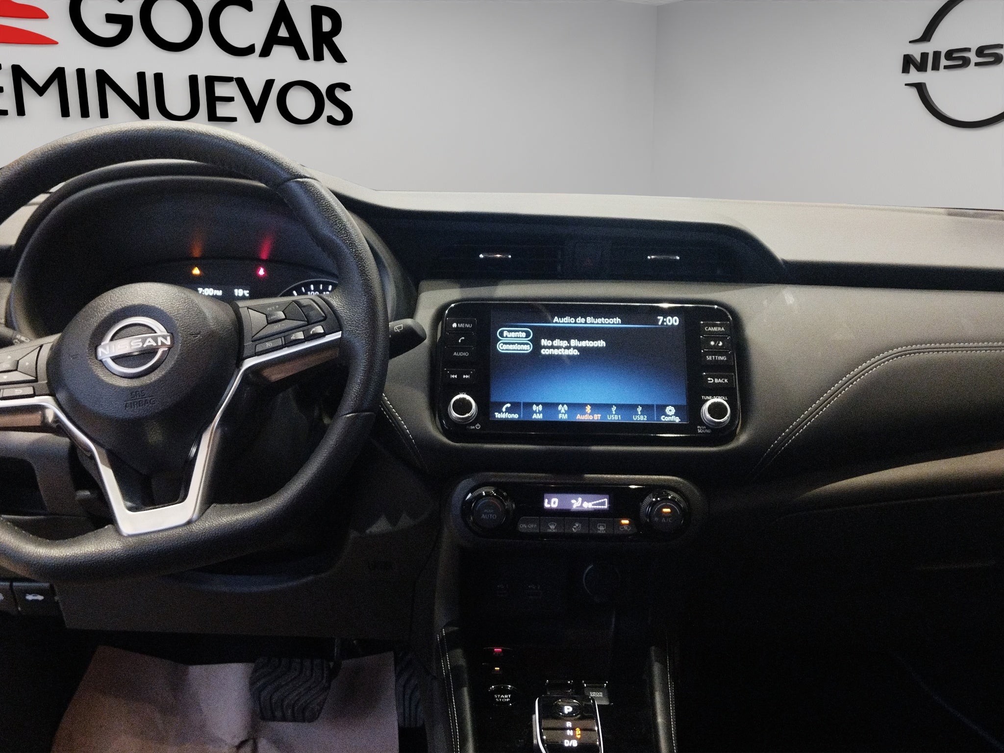 2025 Nissan Kicks VUD 5 pts. Play Exclusive e-Power, E-REV, TA, piel, RA-17 (línea nueva)