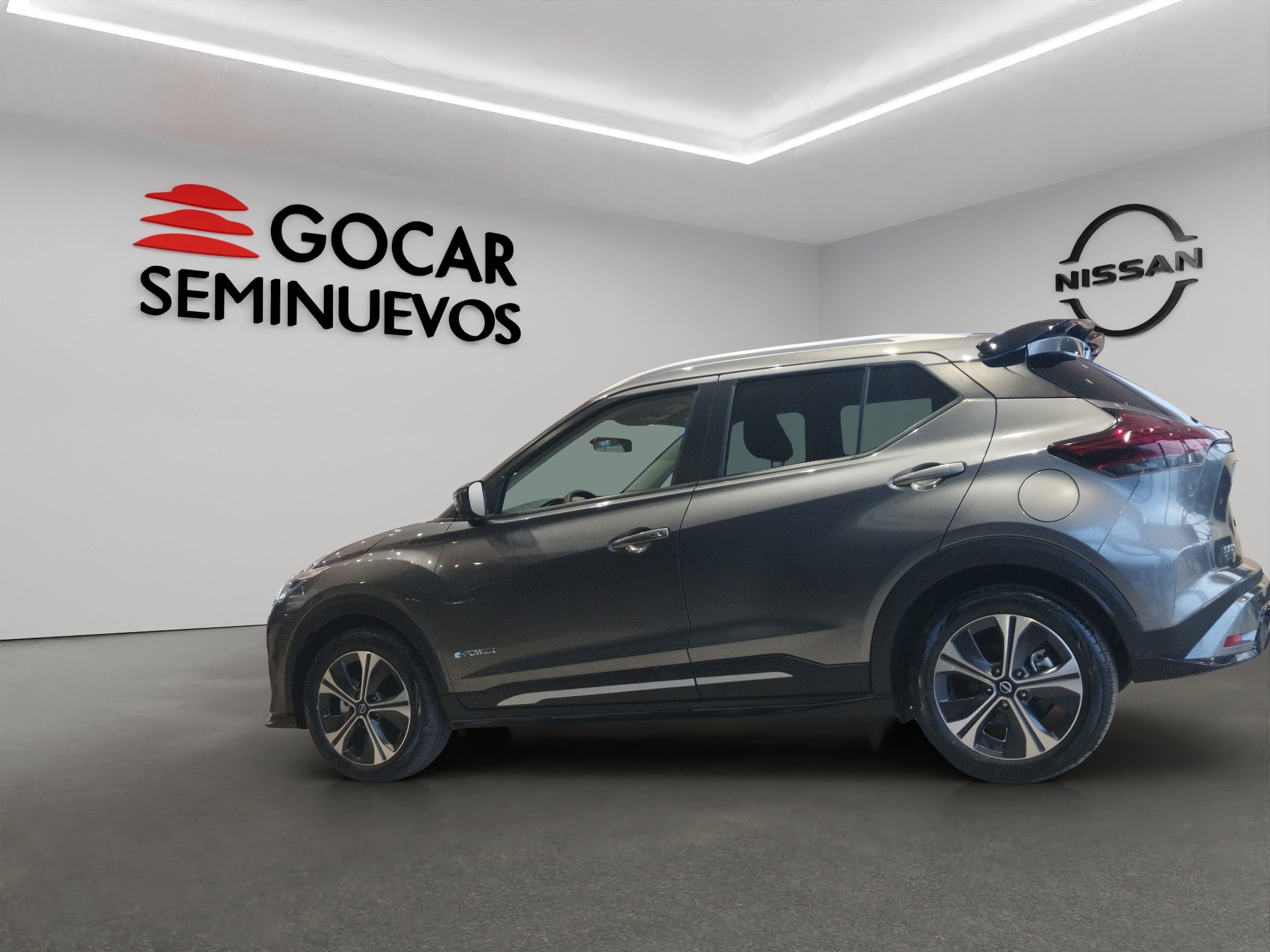 2025 Nissan Kicks VUD 5 pts. Play Exclusive e-Power, E-REV, TA, piel, RA-17 (línea nueva)