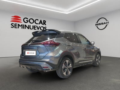 2025 Nissan Kicks VUD 5 pts. Play Exclusive e-Power, E-REV, TA, piel, RA-17 (línea nueva)
