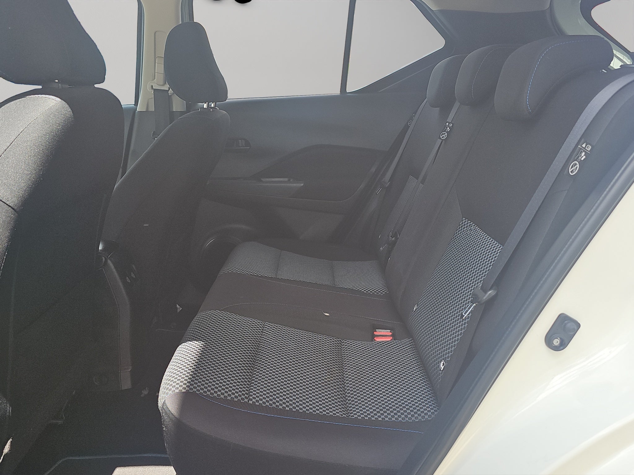 2024 Nissan Kicks VUD 5 pts. Advance e-Power, E-REV, TA, RA-17 (línea anterior)
