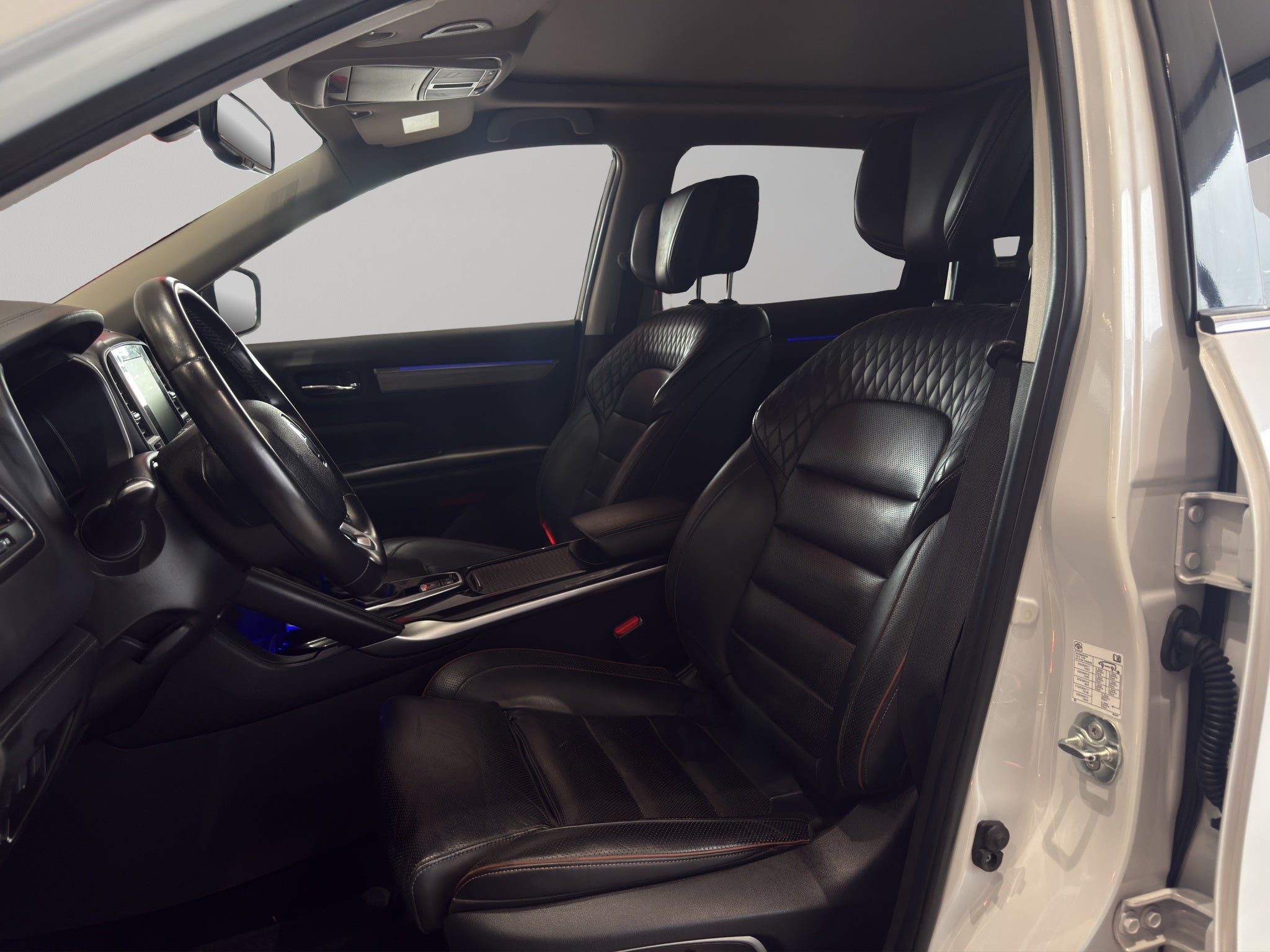 2024 Renault Koleos VUD 5 pts. Iconic, TA, climatronic, piel, QCP, GPS, RA-19