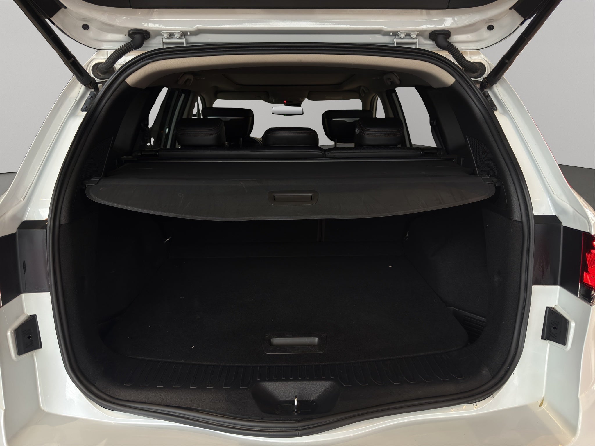 2024 Renault Koleos VUD 5 pts. Iconic, TA, climatronic, piel, QCP, GPS, RA-19